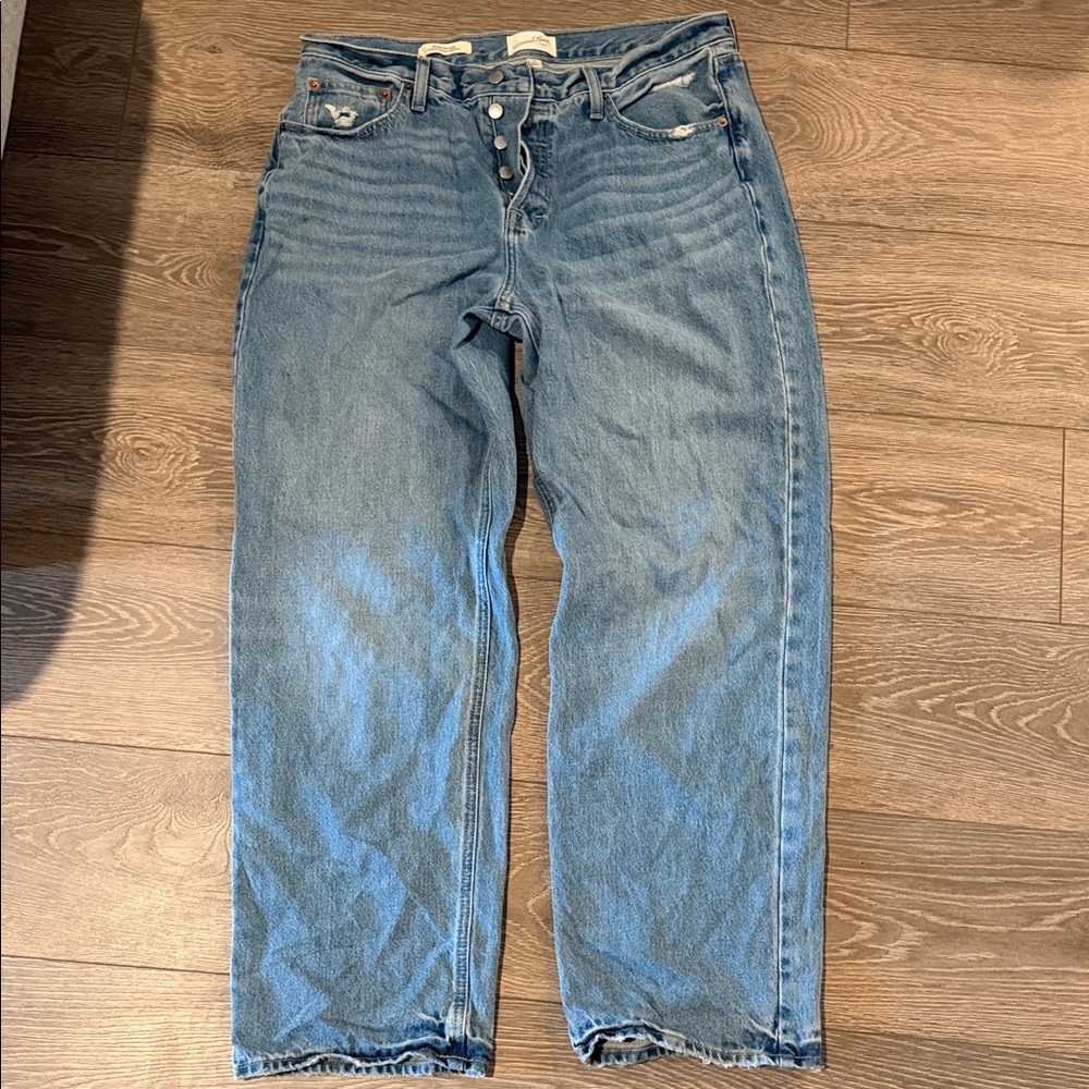 Universal Thread Multiple Button Front Light Blue Distressed Denim Jeans 12